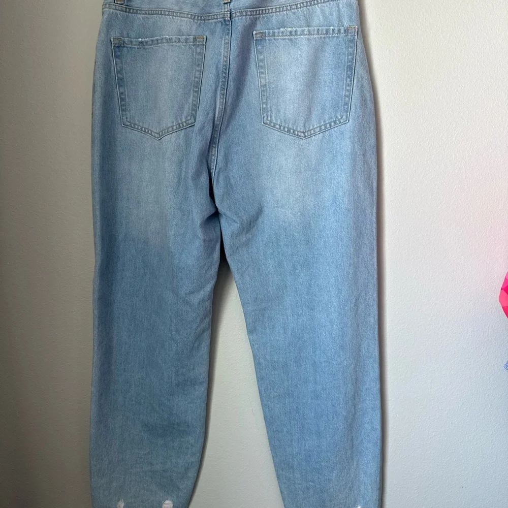 Casual Light Blue Boyfriend Jeans - Picture 3 of 4